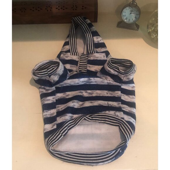 Pet Dog Apparel Pullover Shirt Hooded Sweatshirt Size Medium - Picture 12 of 12